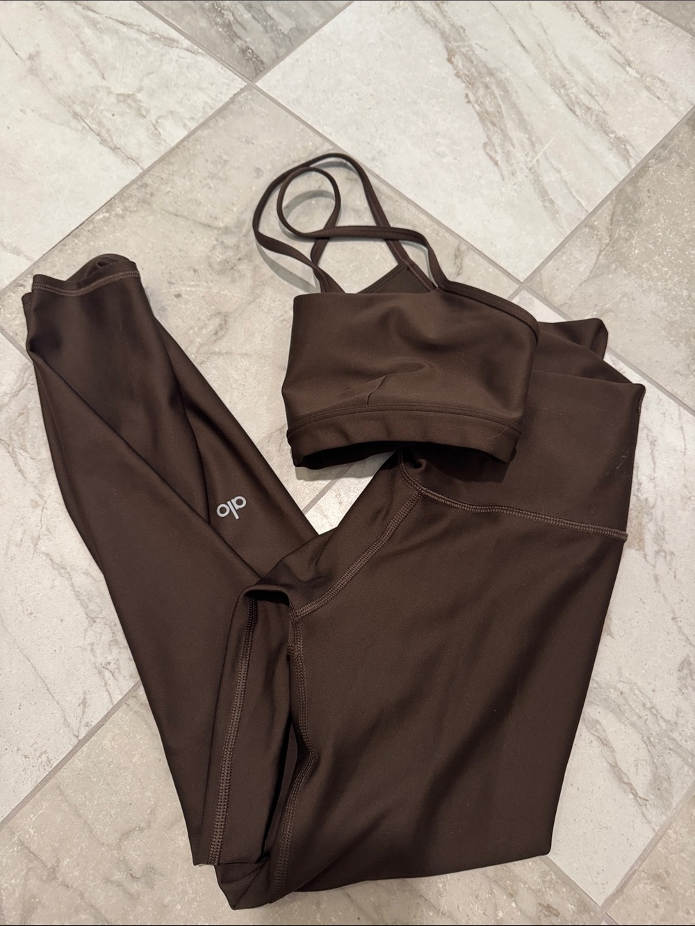 ALO Yoga Brown Leggings and Strappy Sports Bra Set